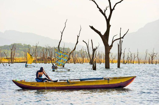 Safari en barco en Gal Oya National Park Sri Lanka