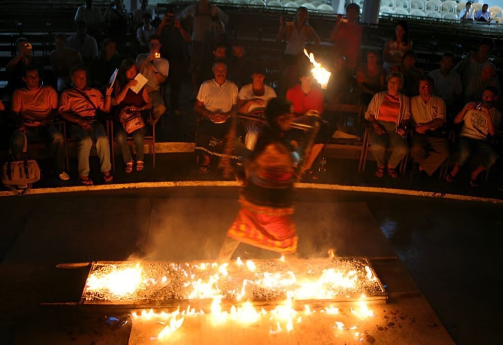 Show cultural de Kandy con danzas tradicionales