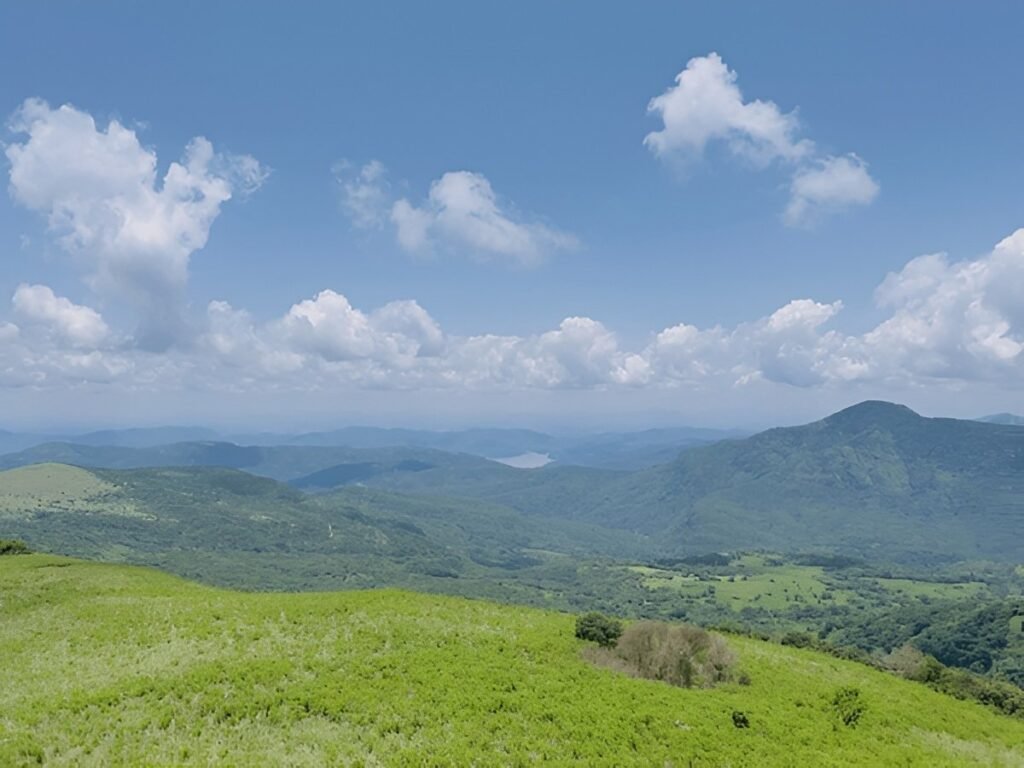 Trekking en Pitawala Pathana en las montañas Knuckles