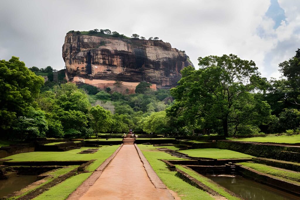 sigiriya sri lanka roca del leon vista completa